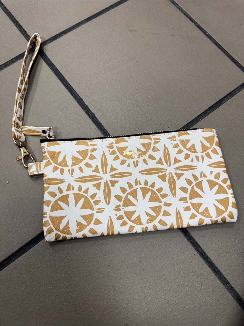 Scout White & Gold Patterned Wristlet Clutch